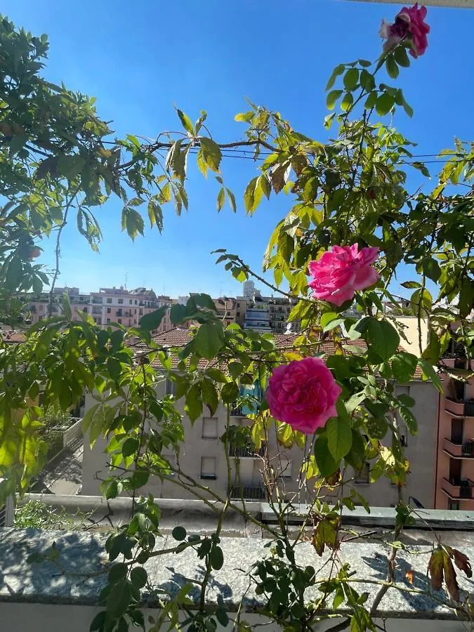 Guest house B&B Home Flowers Milano