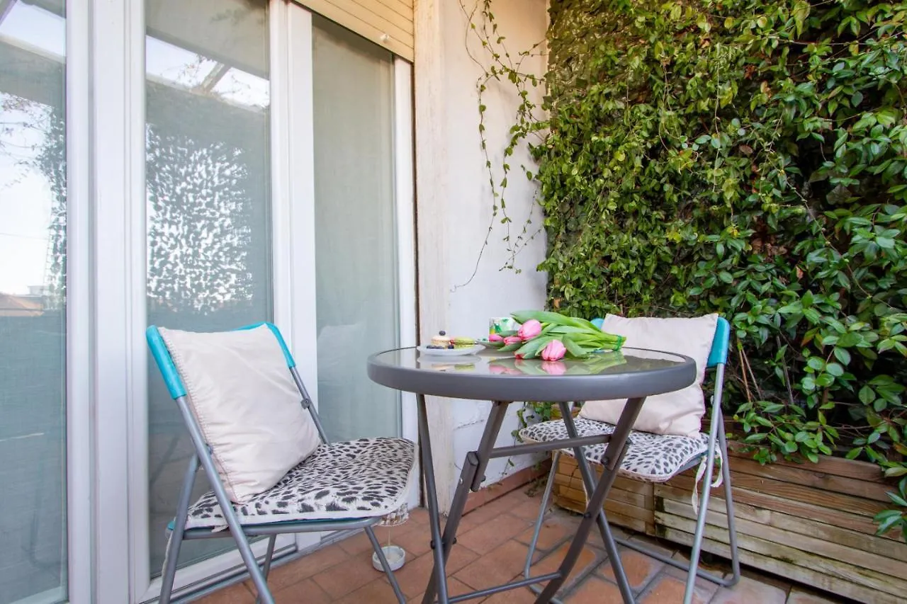 B&B Home Flowers Milano Гостевой дом Милан