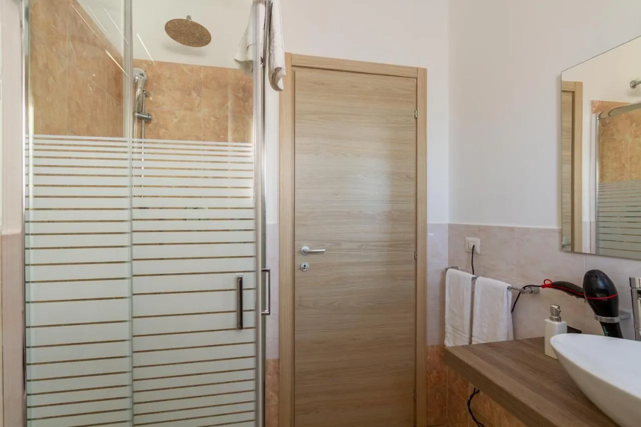 B&B Home Flowers Milano 3*, Милан