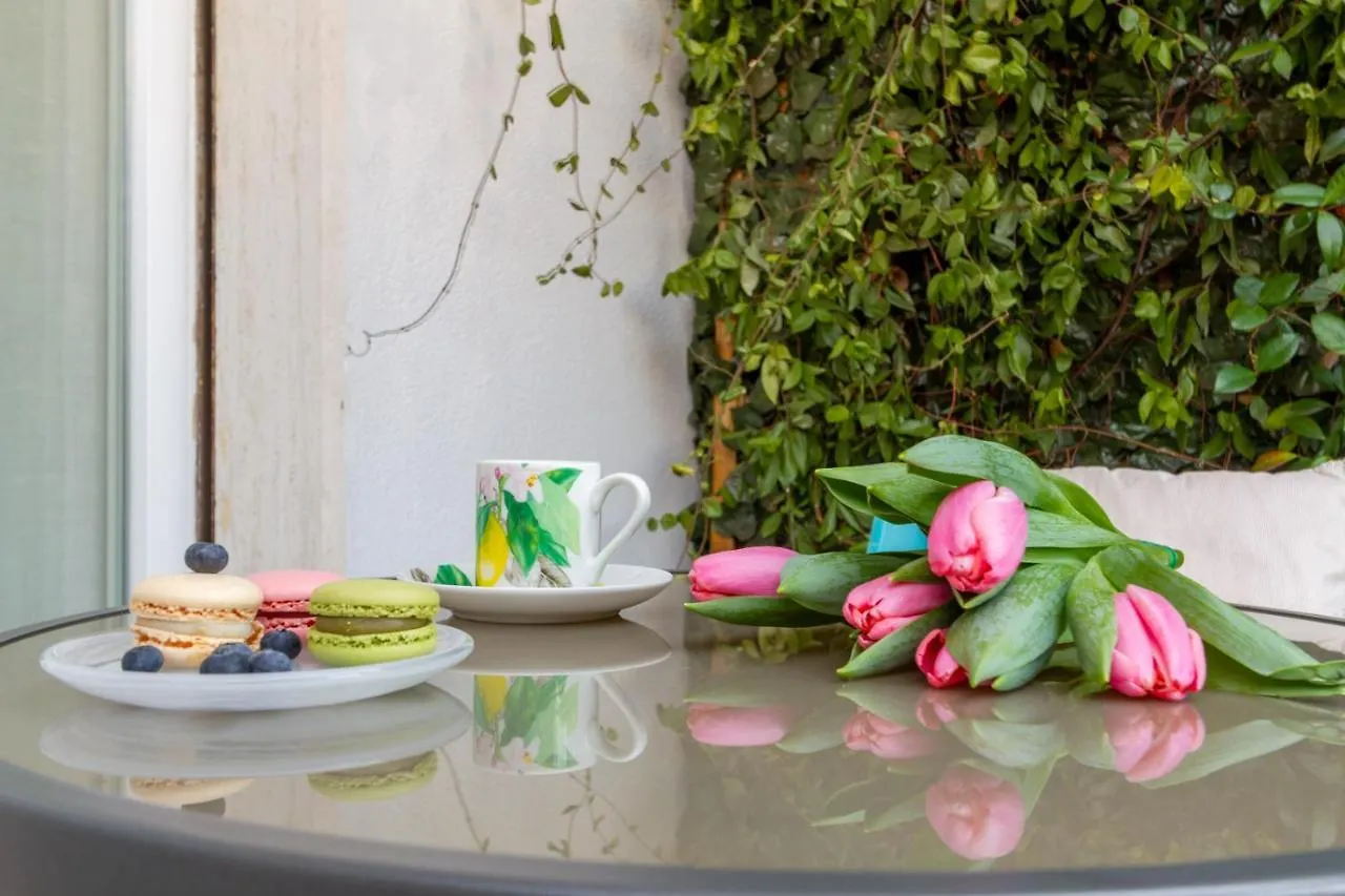 B&B Home Flowers Milano 3*, Milan Italy