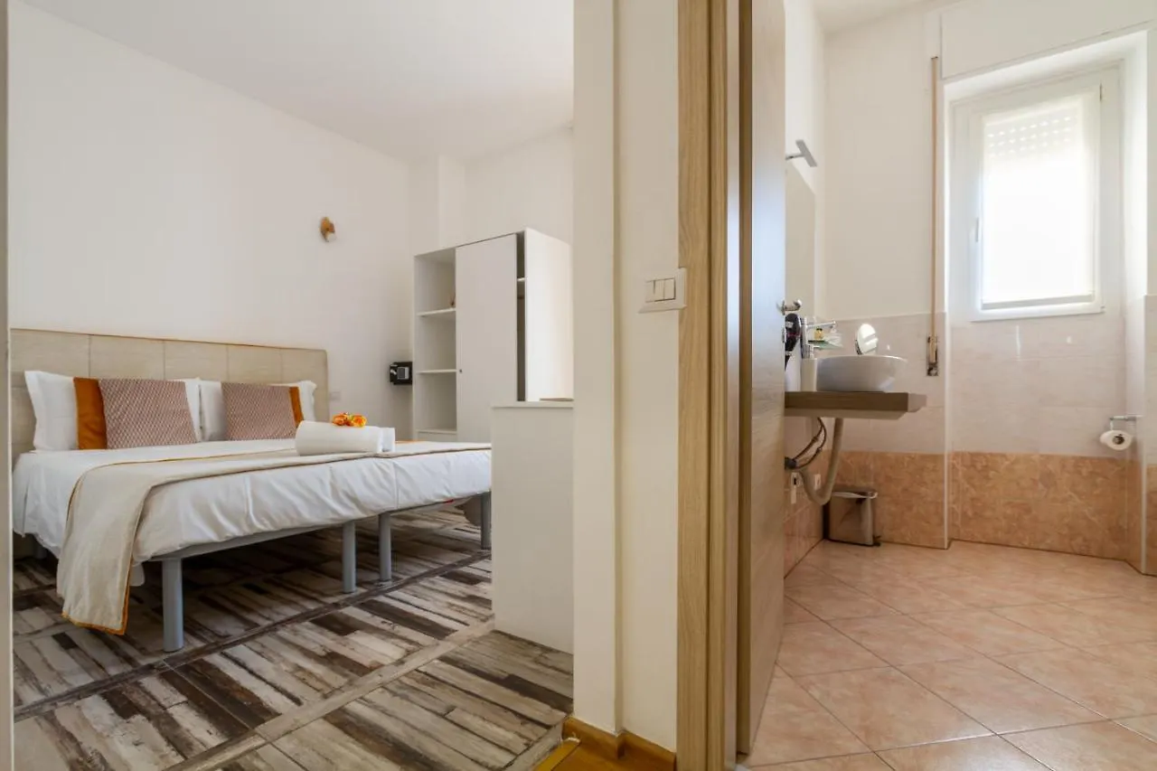 B&B Home Flowers Milano 3*, Milan Italy