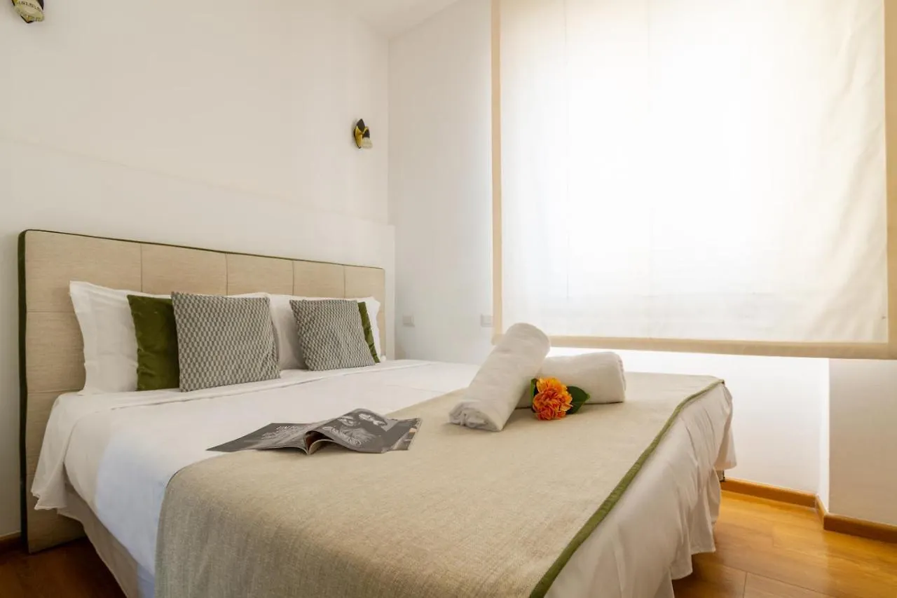 Guest house B&B Home Flowers Milano