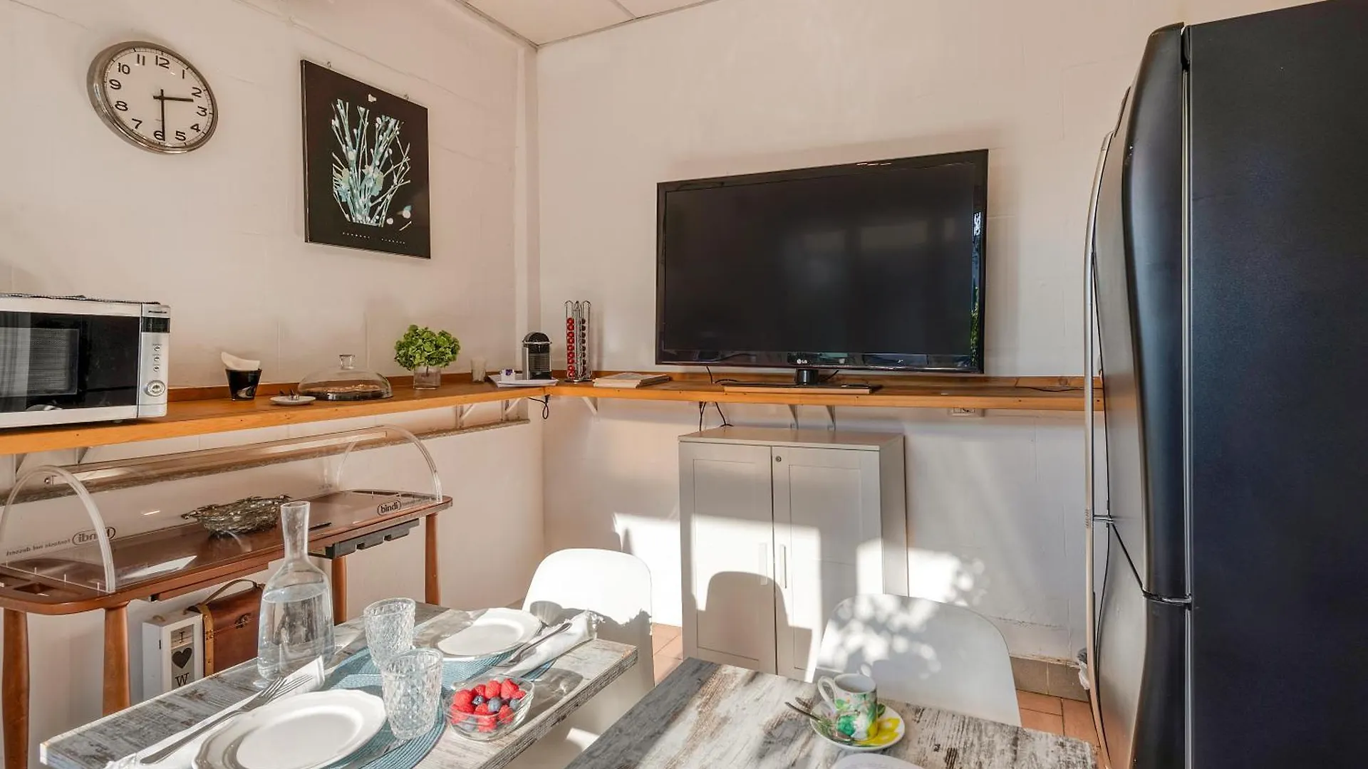 *** Guest house B&B Home Flowers Milano Italy